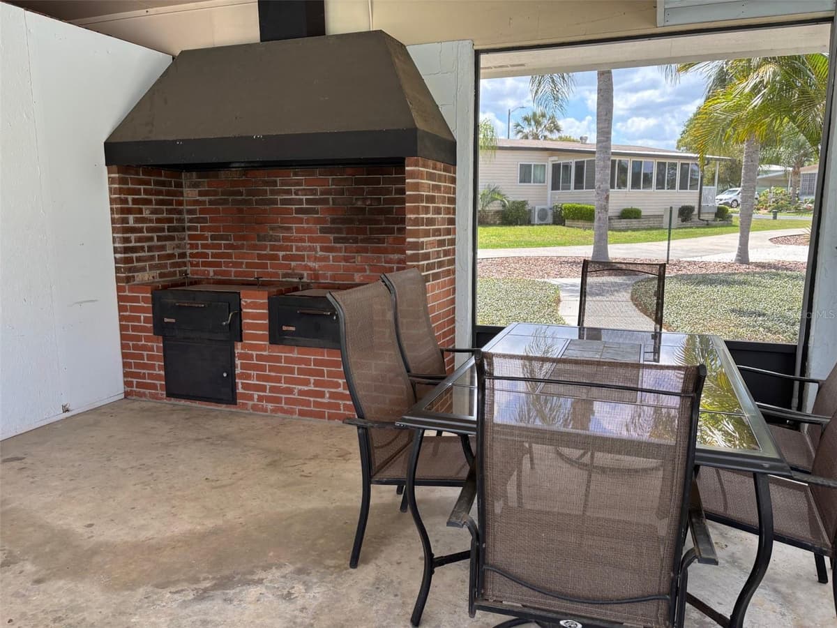 6107 GRAND OAKS DRIVE — photo 67 of 70