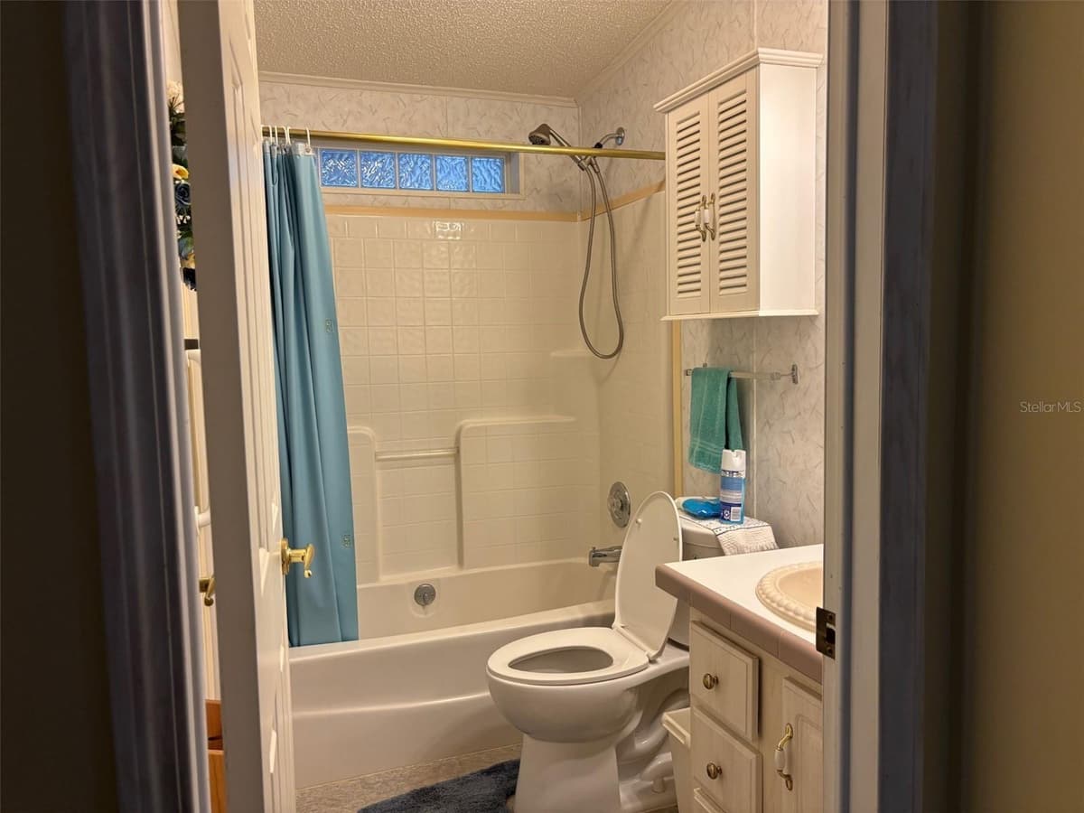 6107 GRAND OAKS DRIVE — photo 30 of 70