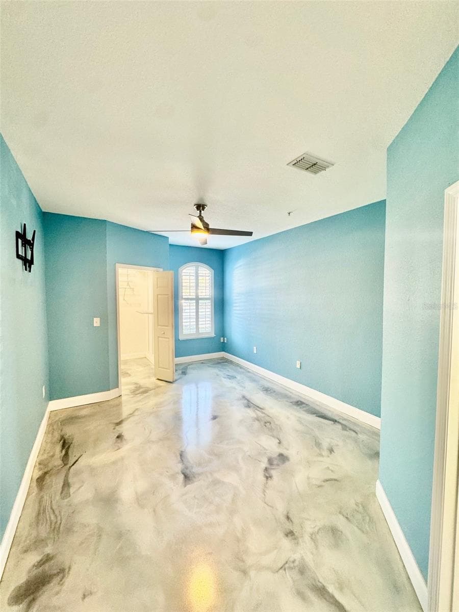 8325 38TH STREET CIRCLE — photo 8 of 26