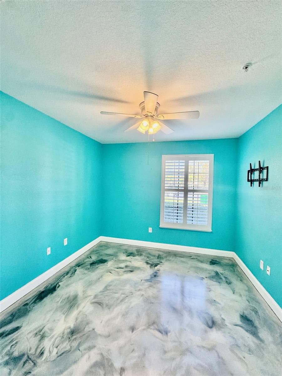 8325 38TH STREET CIRCLE — photo 11 of 26
