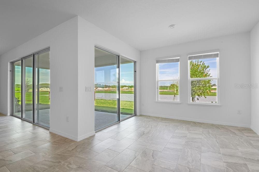 853 JUNONIA BOULEVARD — photo 7 of 40