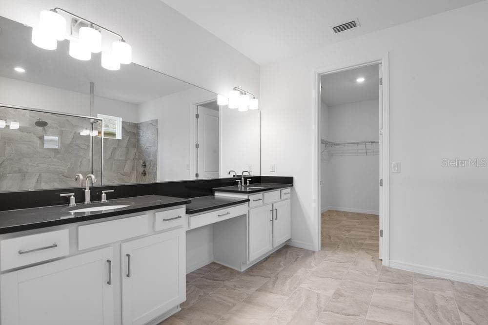 853 JUNONIA BOULEVARD — photo 15 of 40