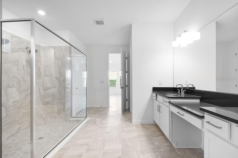 853 JUNONIA BOULEVARD — photo 14 of 40