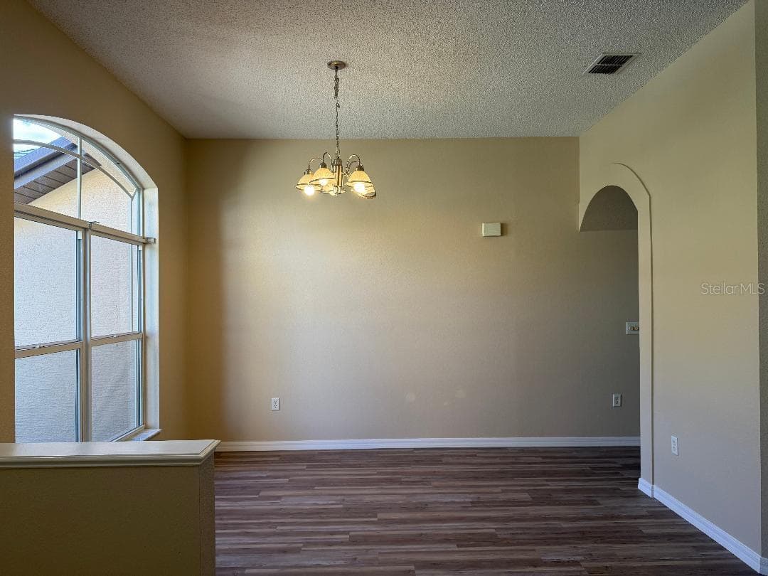 3355 ABELINE ROAD — photo 14 of 59