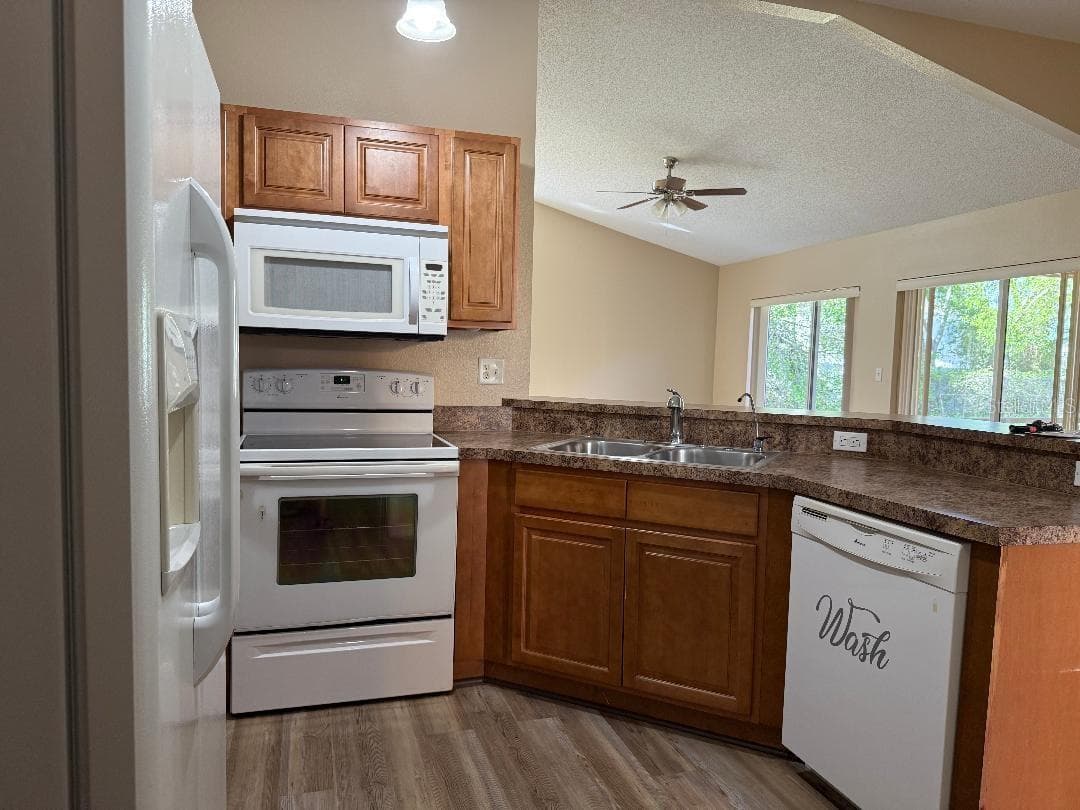 3355 ABELINE ROAD — photo 8 of 59
