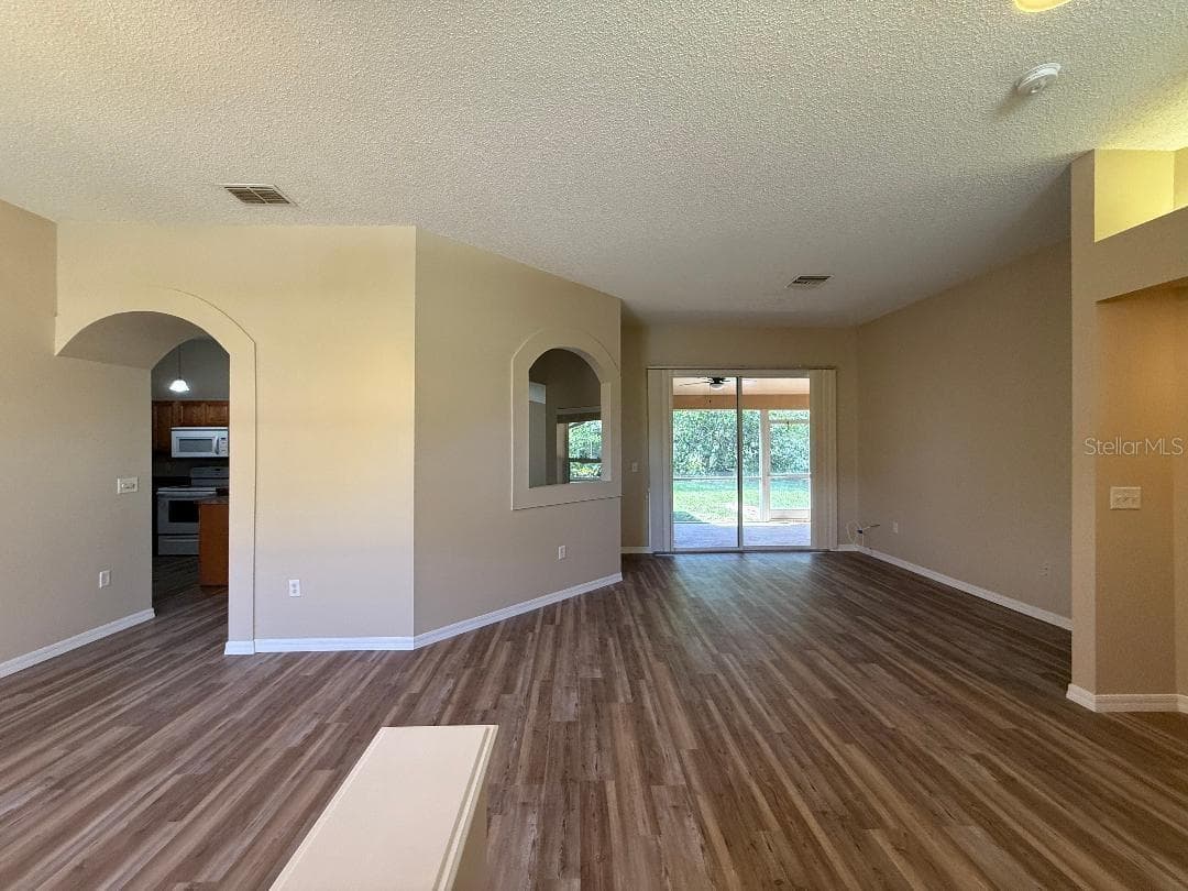 3355 ABELINE ROAD — photo 19 of 59