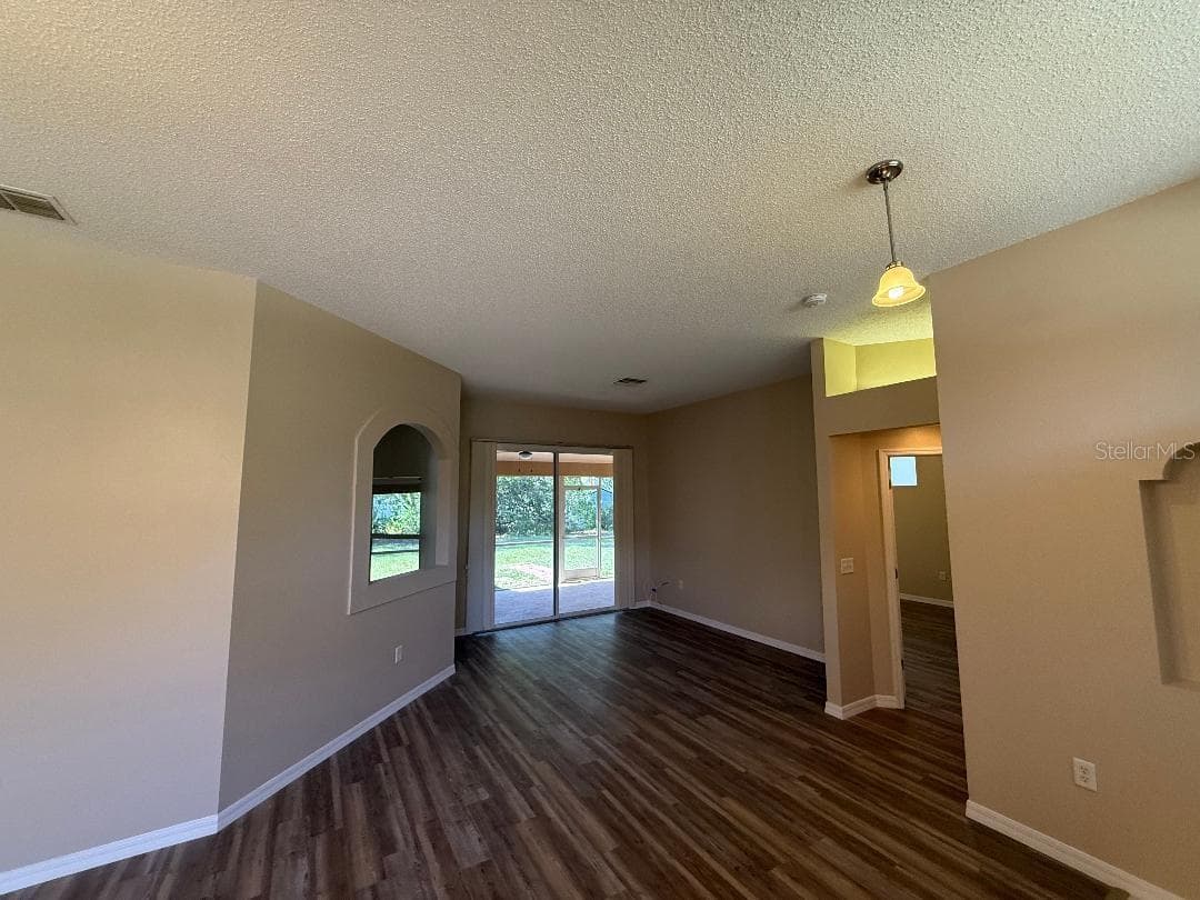 3355 ABELINE ROAD — photo 17 of 59