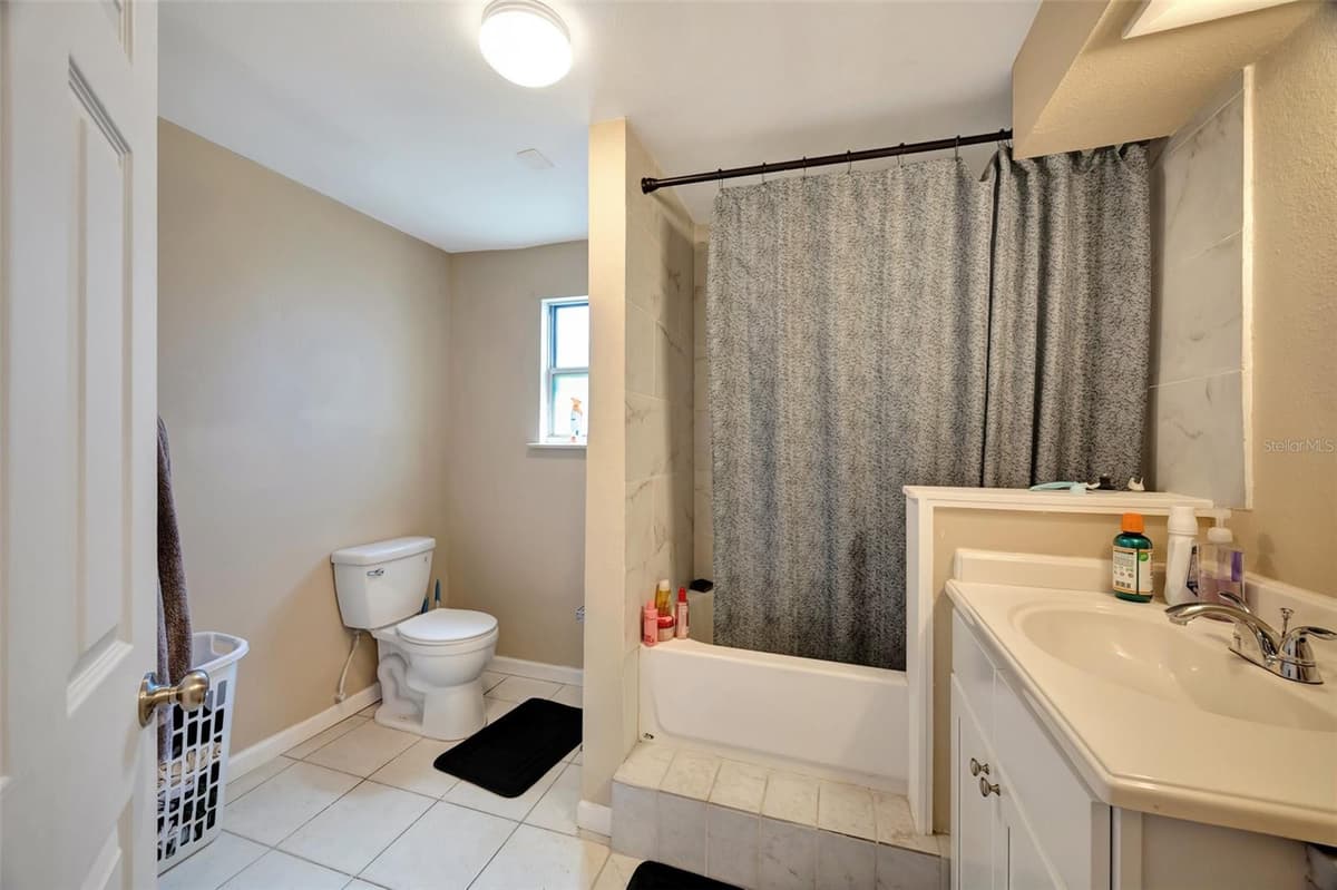 5100 SOUTH ROAD — photo 19 of 37