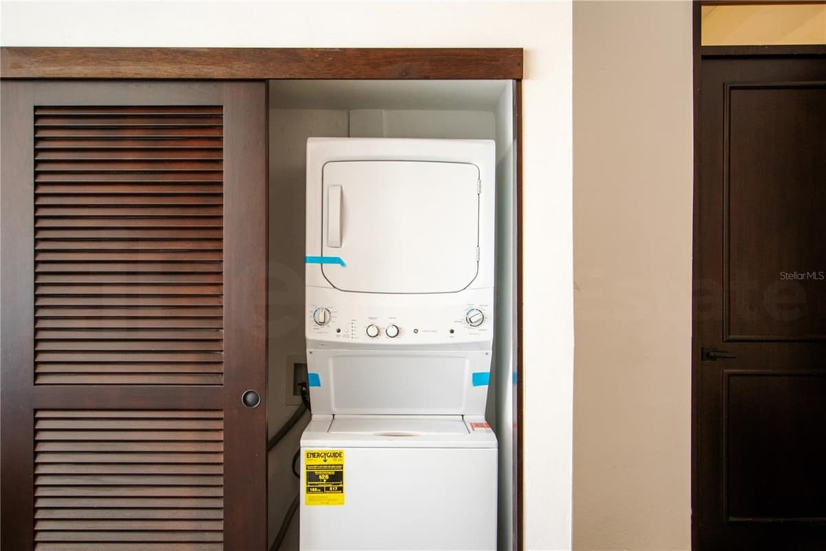 254-256 SAN FRANCISCO STREET — photo 18 of 23