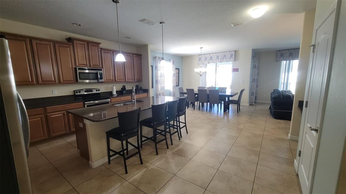 2952 BEACH PALM AVENUE — photo 7 of 47