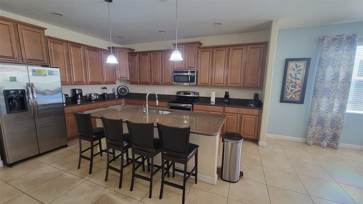 2952 BEACH PALM AVENUE — photo 9 of 47