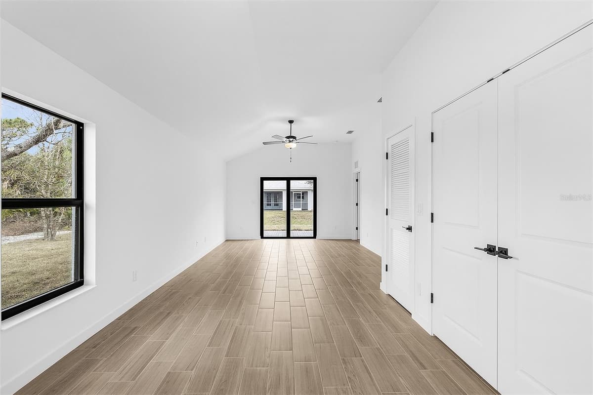 1721 SHEVLIN STREET — photo 8 of 17
