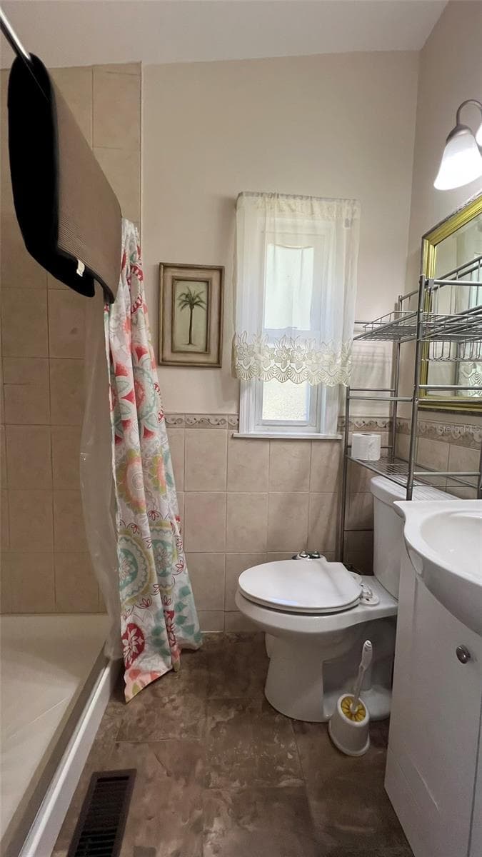 3829 CHAH DRIVE — photo 9 of 19