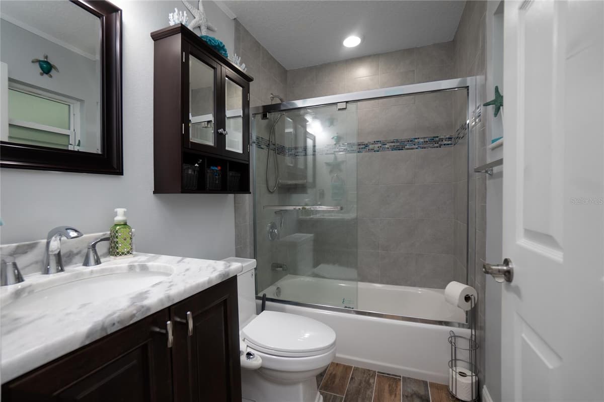 3956 FERNPARK TERRACE — photo 19 of 35