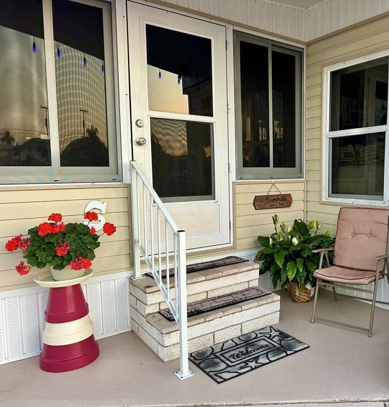 2094 DETROITER STREET — photo 2 of 12