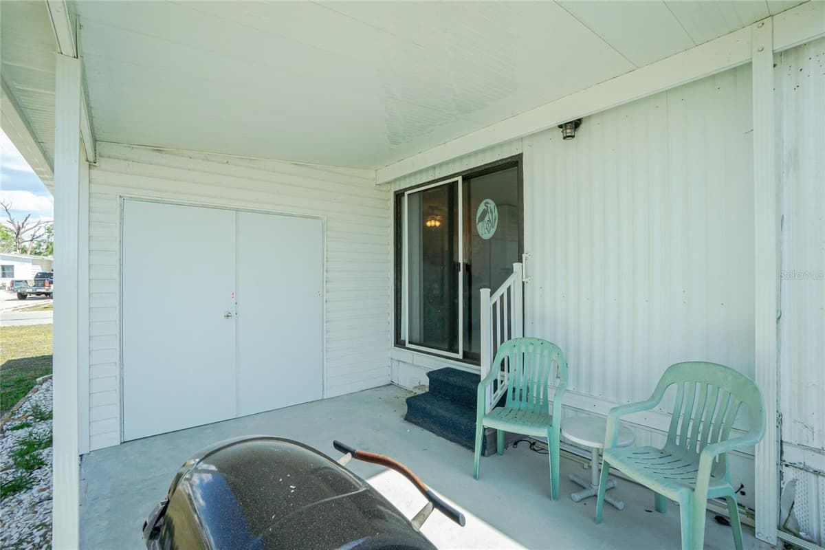 7369 CANDACE LANE — photo 22 of 46