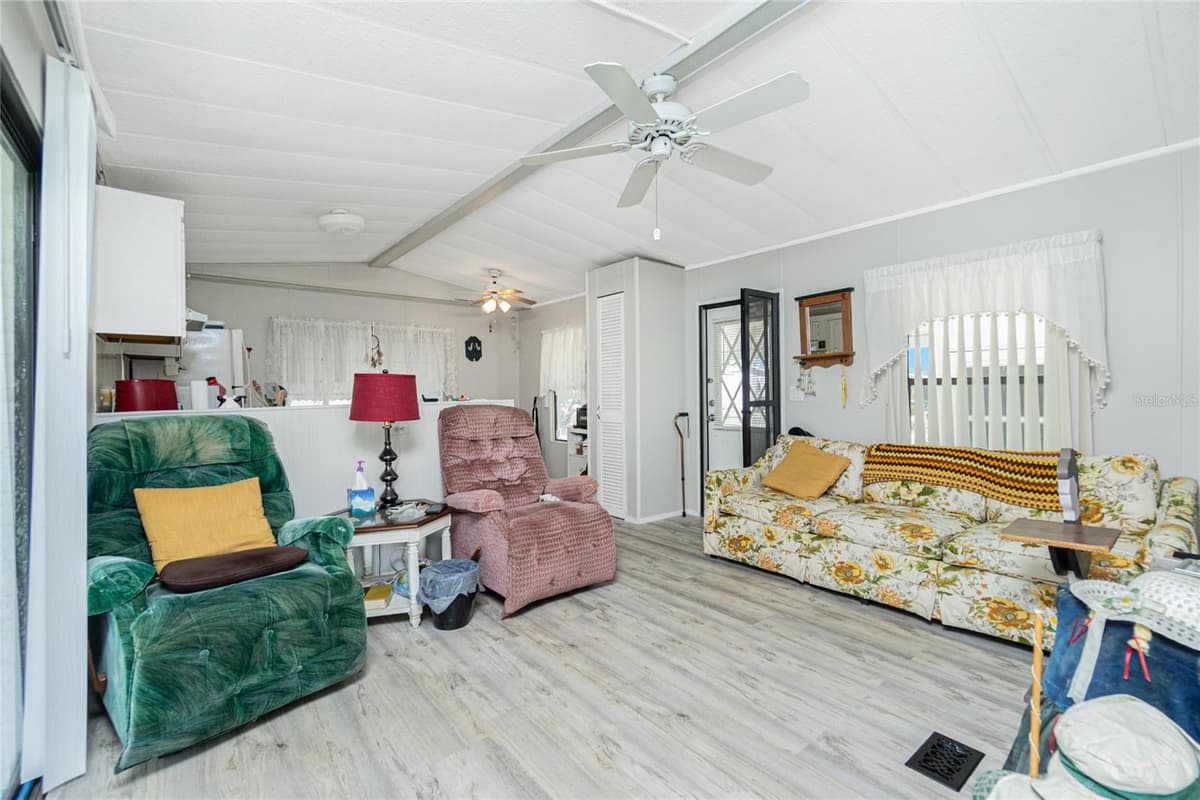 7369 CANDACE LANE — photo 10 of 46