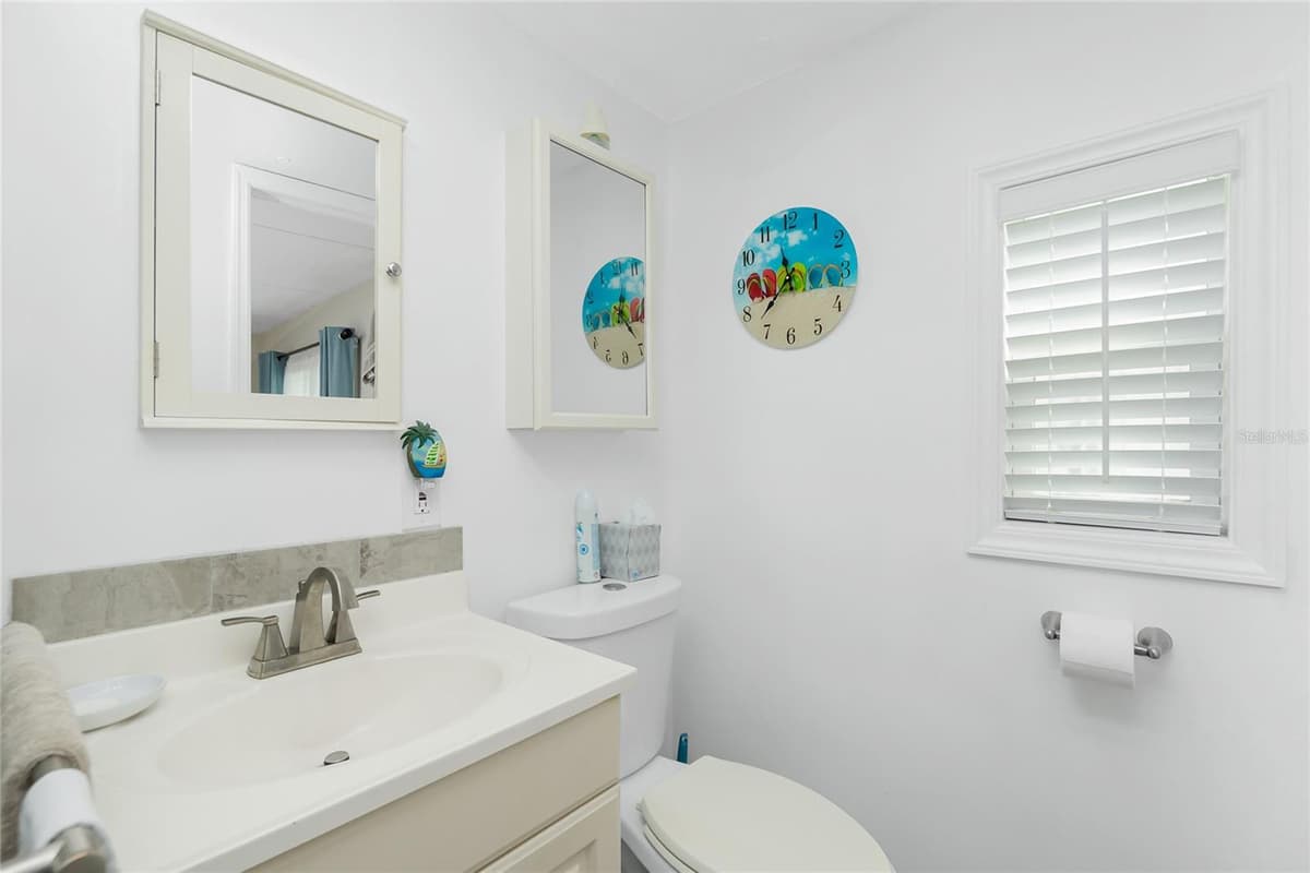 7598 RATAN CIRCLE — photo 14 of 47