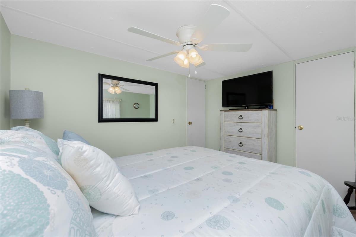 7598 RATAN CIRCLE — photo 16 of 47