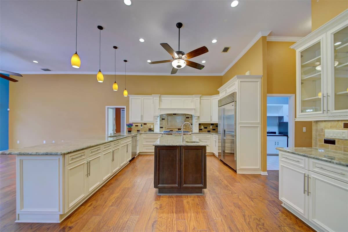 7333 ROYAL OAK DRIVE — photo 4 of 98
