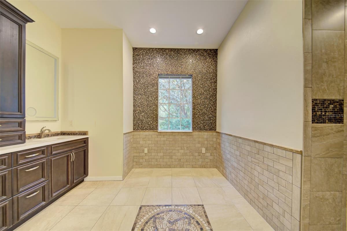 7333 ROYAL OAK DRIVE — photo 54 of 98