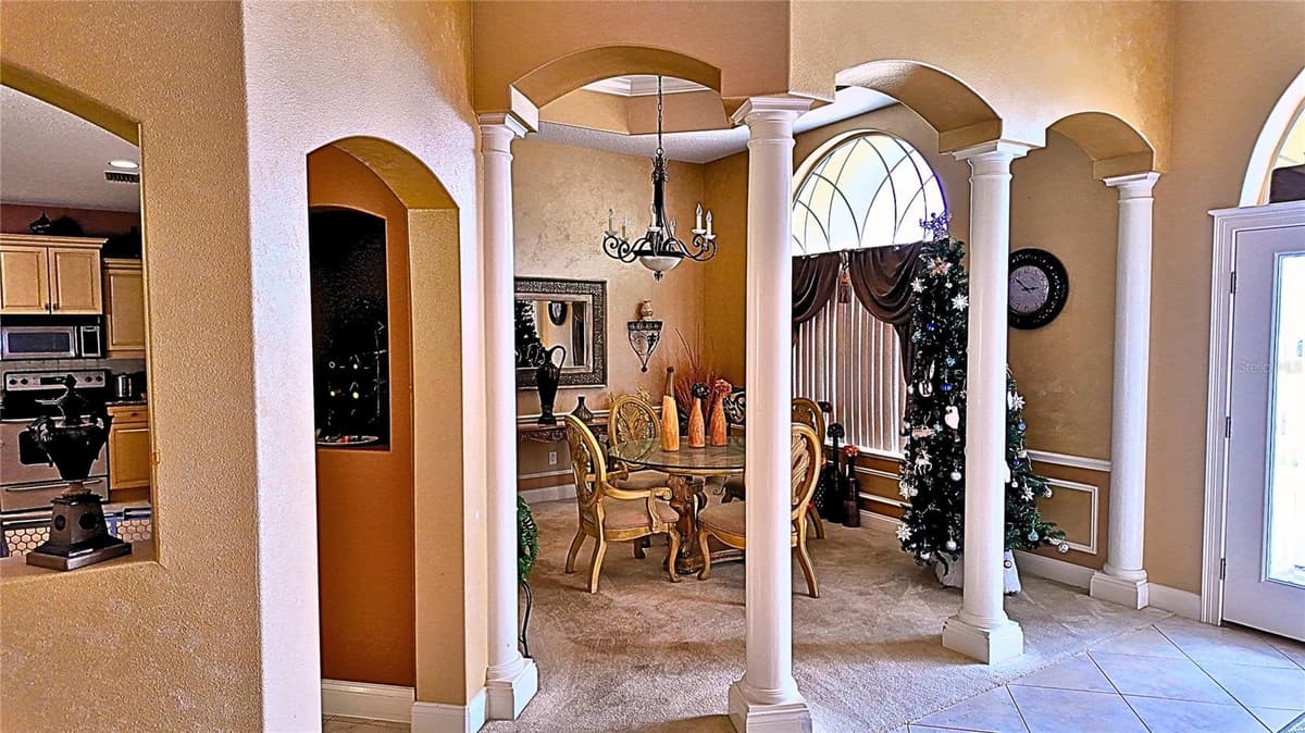 35 FRONTIER DRIVE — photo 18 of 24