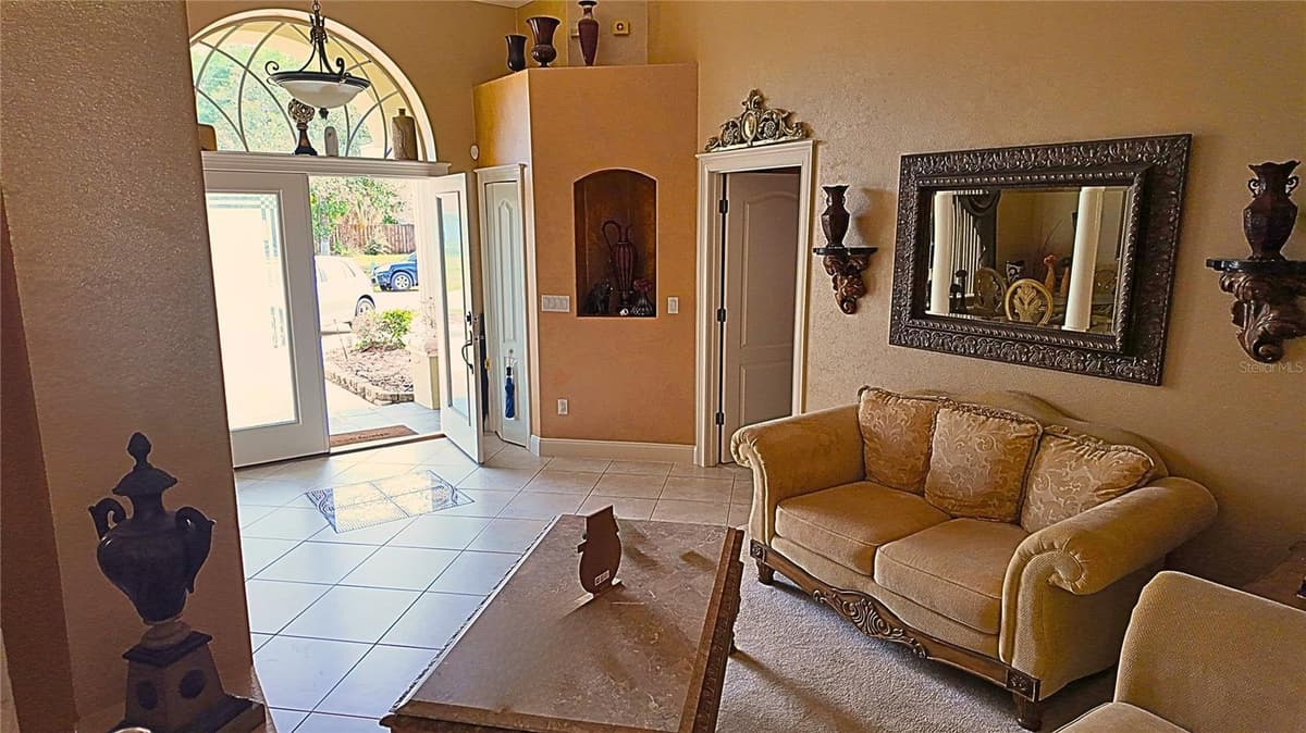 35 FRONTIER DRIVE — photo 15 of 24