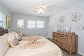 11720 PARK BOULEVARD — photo 12 of 29