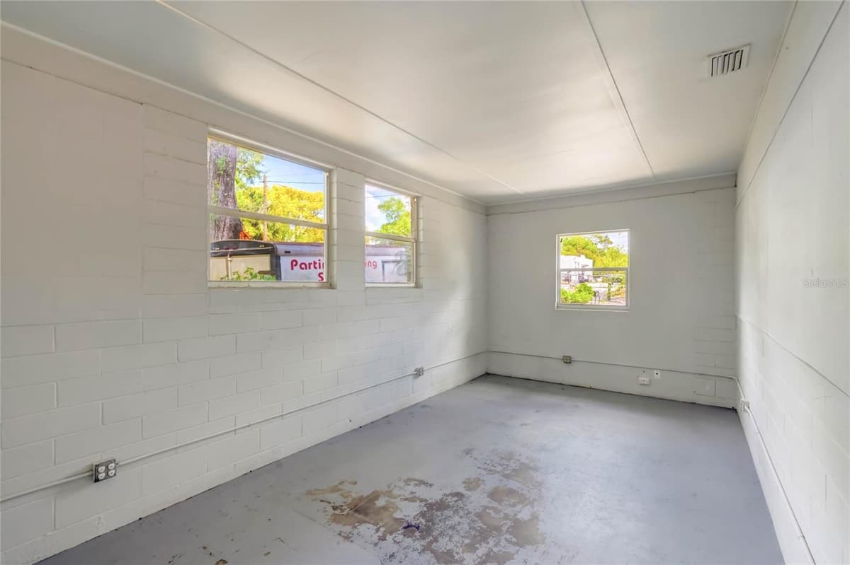 322 FRANKFORT AVENUE — photo 15 of 19