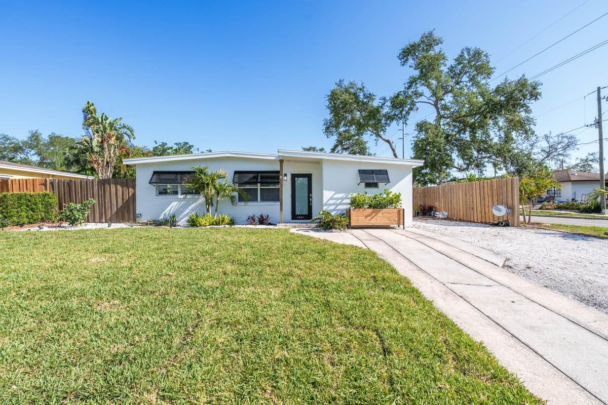 4001 NORTH A STREET — photo 4 of 50