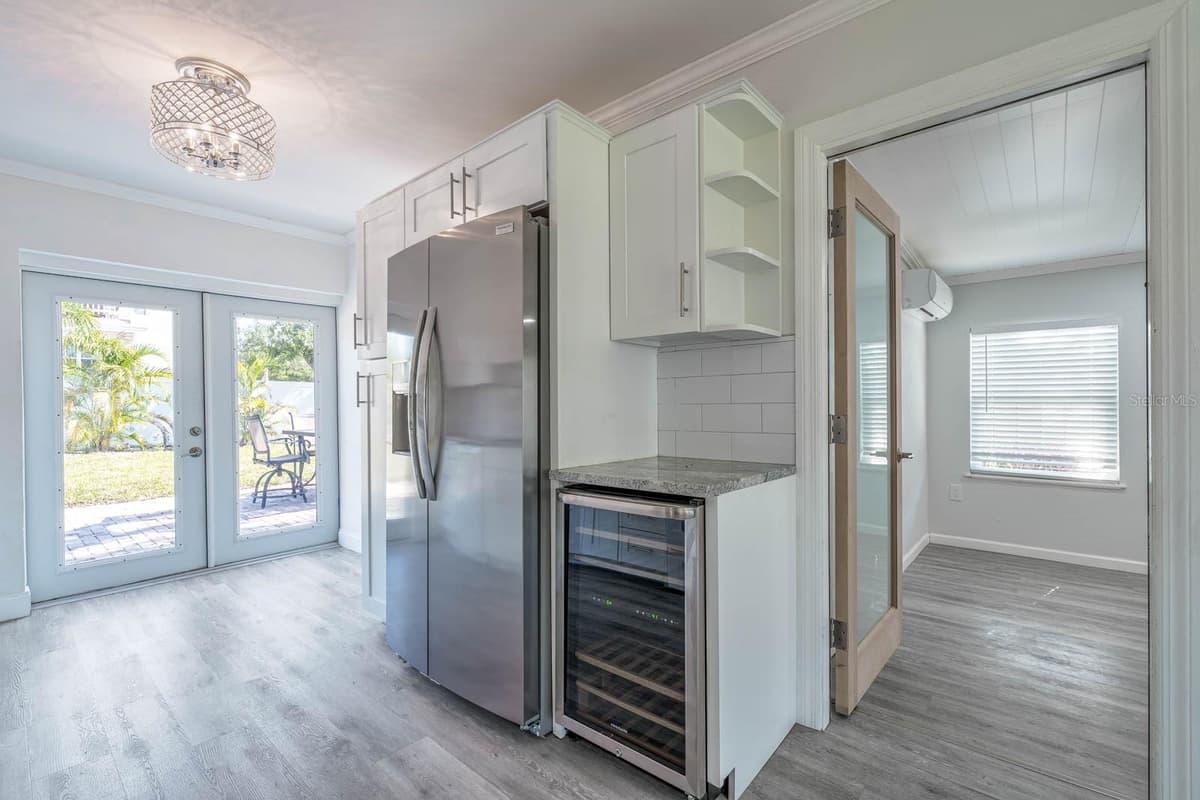 4001 NORTH A STREET — photo 15 of 50