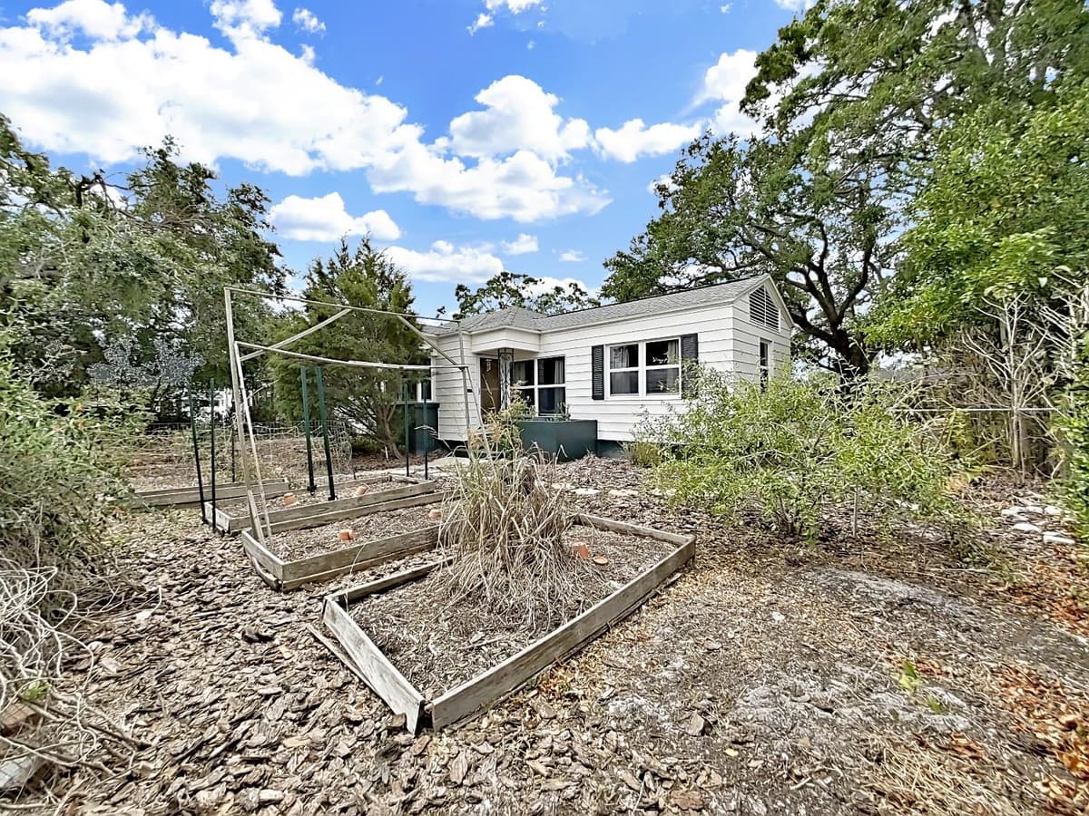 235 38TH STREET — photo 39 of 46