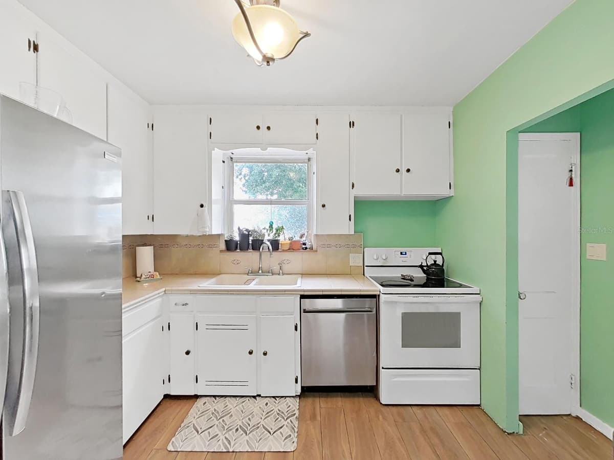 235 38TH STREET — photo 15 of 46