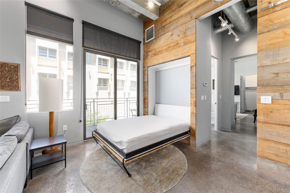 302 BROADWAY STREET — photo 15 of 36