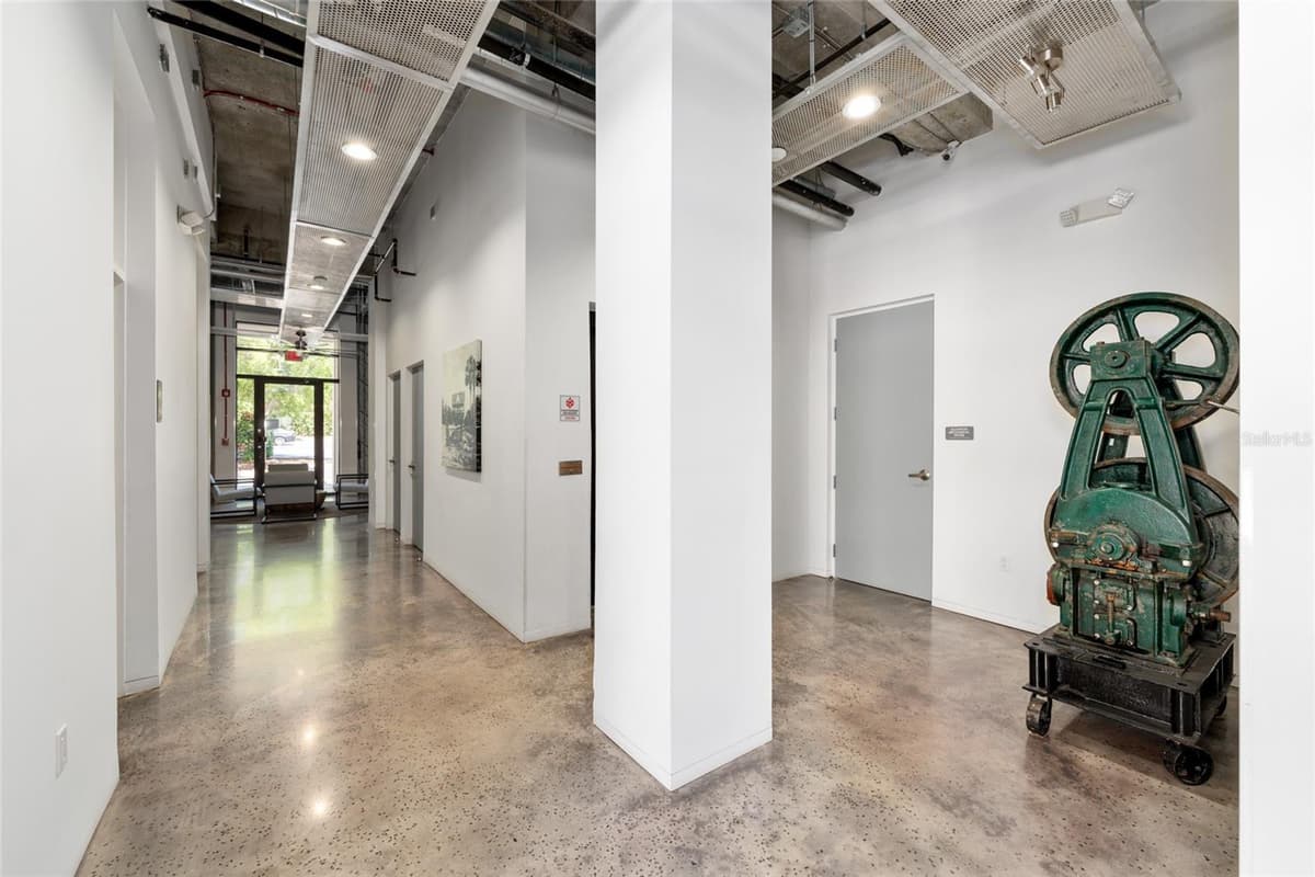 302 BROADWAY STREET — photo 27 of 36