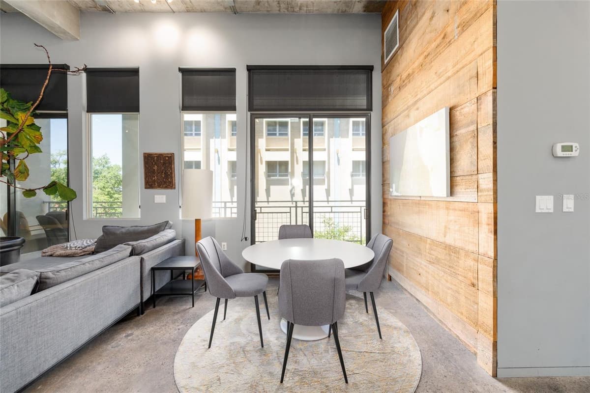 302 BROADWAY STREET — photo 13 of 36