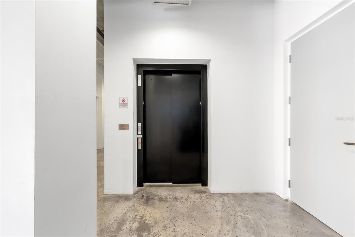 302 BROADWAY STREET — photo 28 of 36
