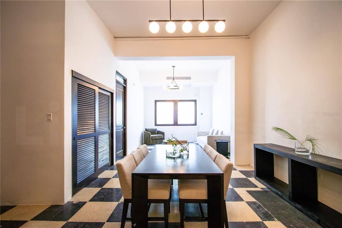 254-256 SAN FRANCISCO STREET — photo 5 of 19