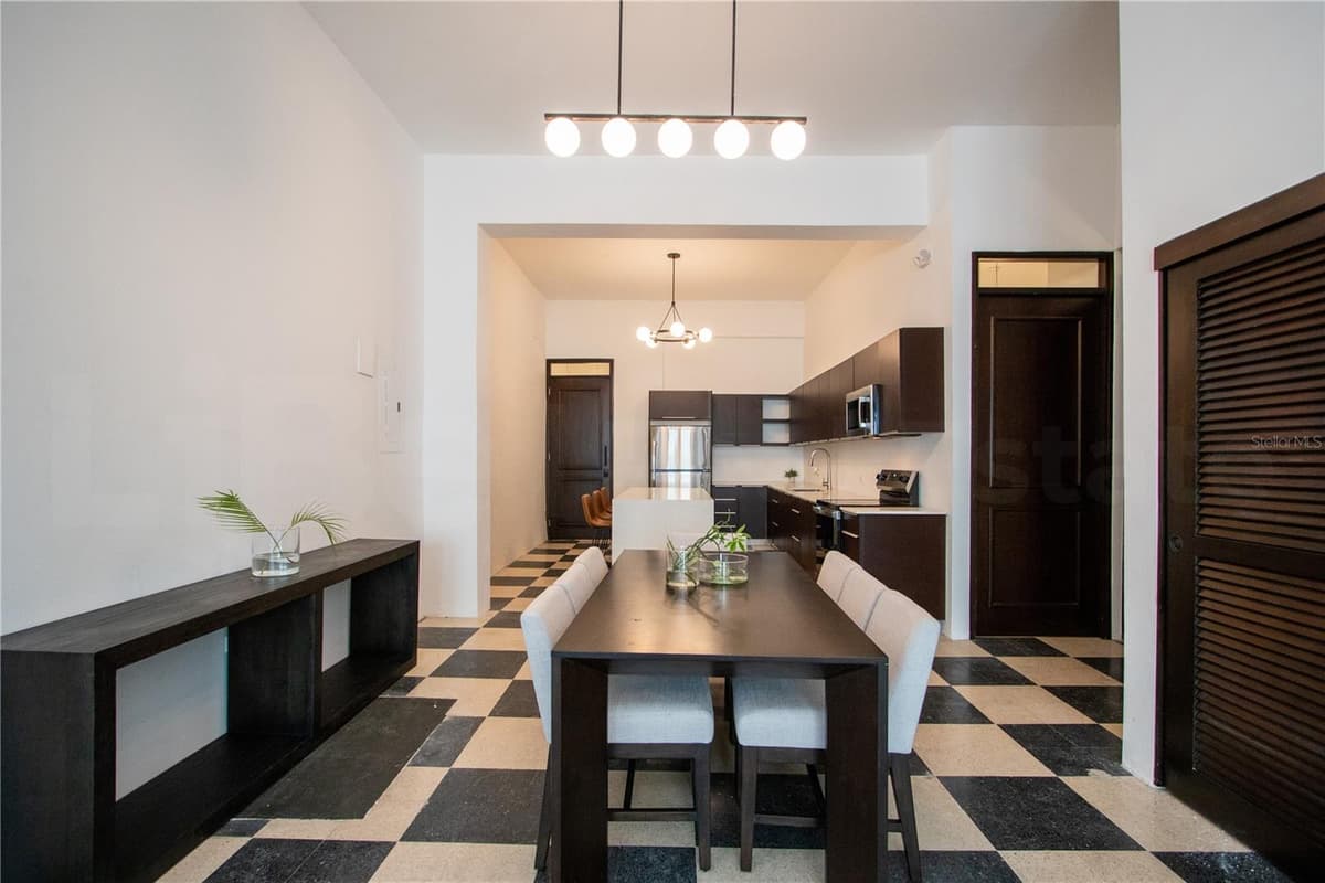 254-256 SAN FRANCISCO STREET — photo 8 of 19