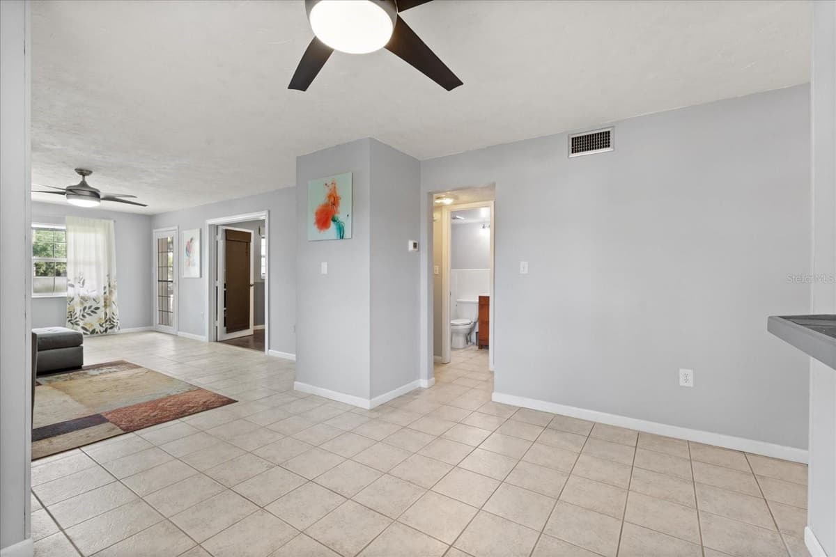 2500 LEE ROAD — photo 10 of 49