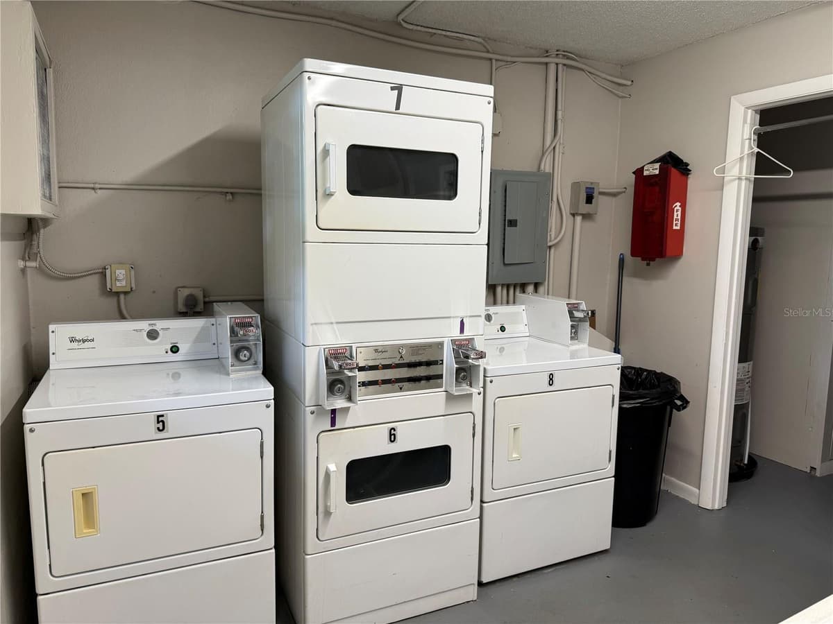 2500 LEE ROAD — photo 35 of 49