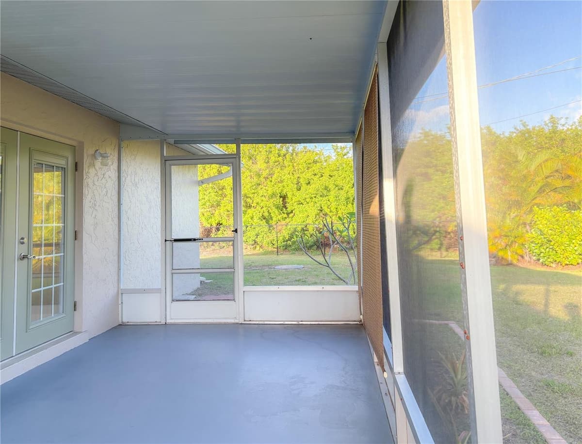 389 MILLPORT STREET — photo 11 of 29