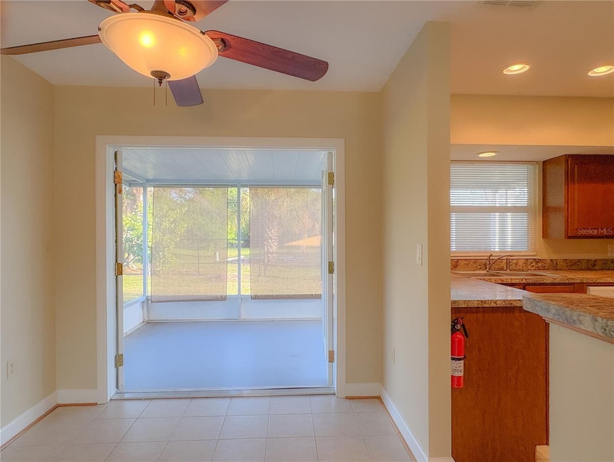 389 MILLPORT STREET — photo 8 of 29