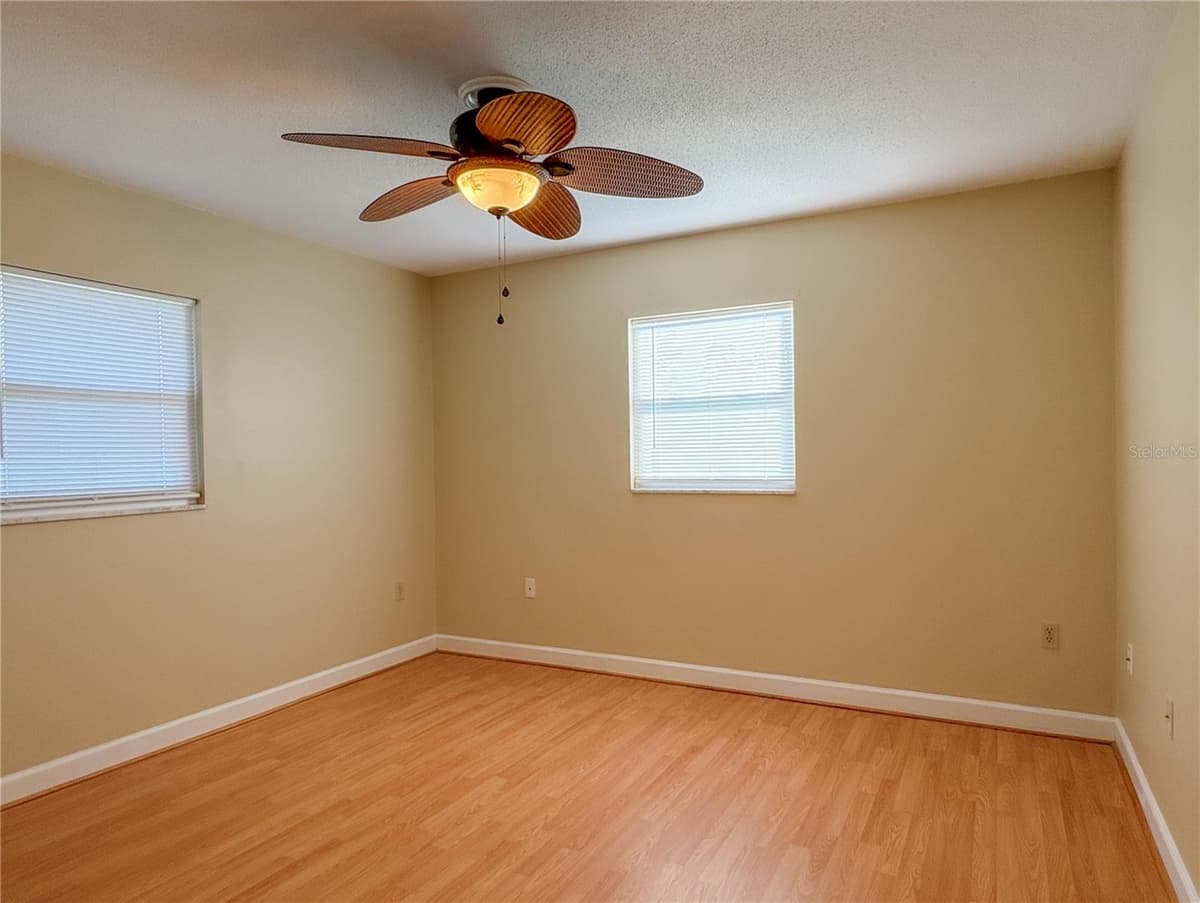 389 MILLPORT STREET — photo 17 of 29
