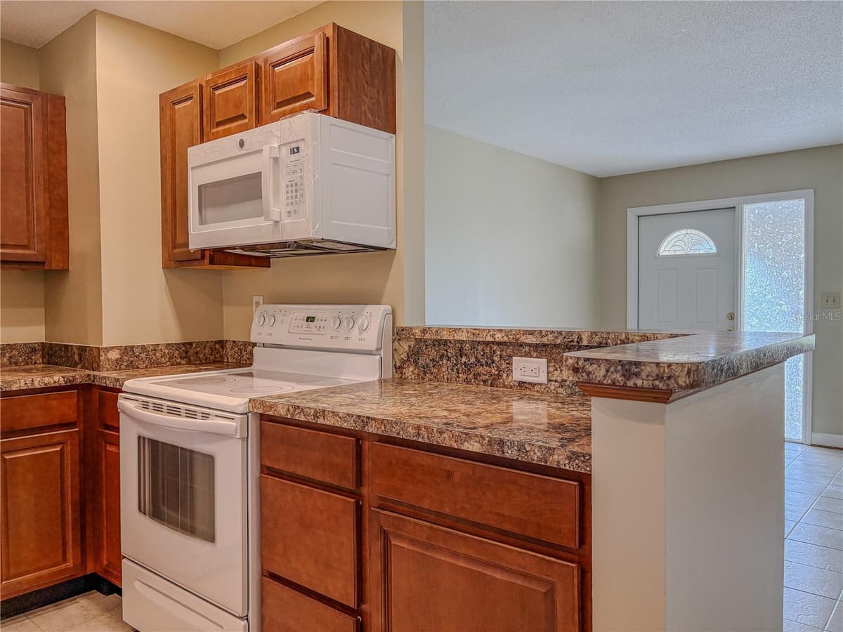 389 MILLPORT STREET — photo 15 of 29