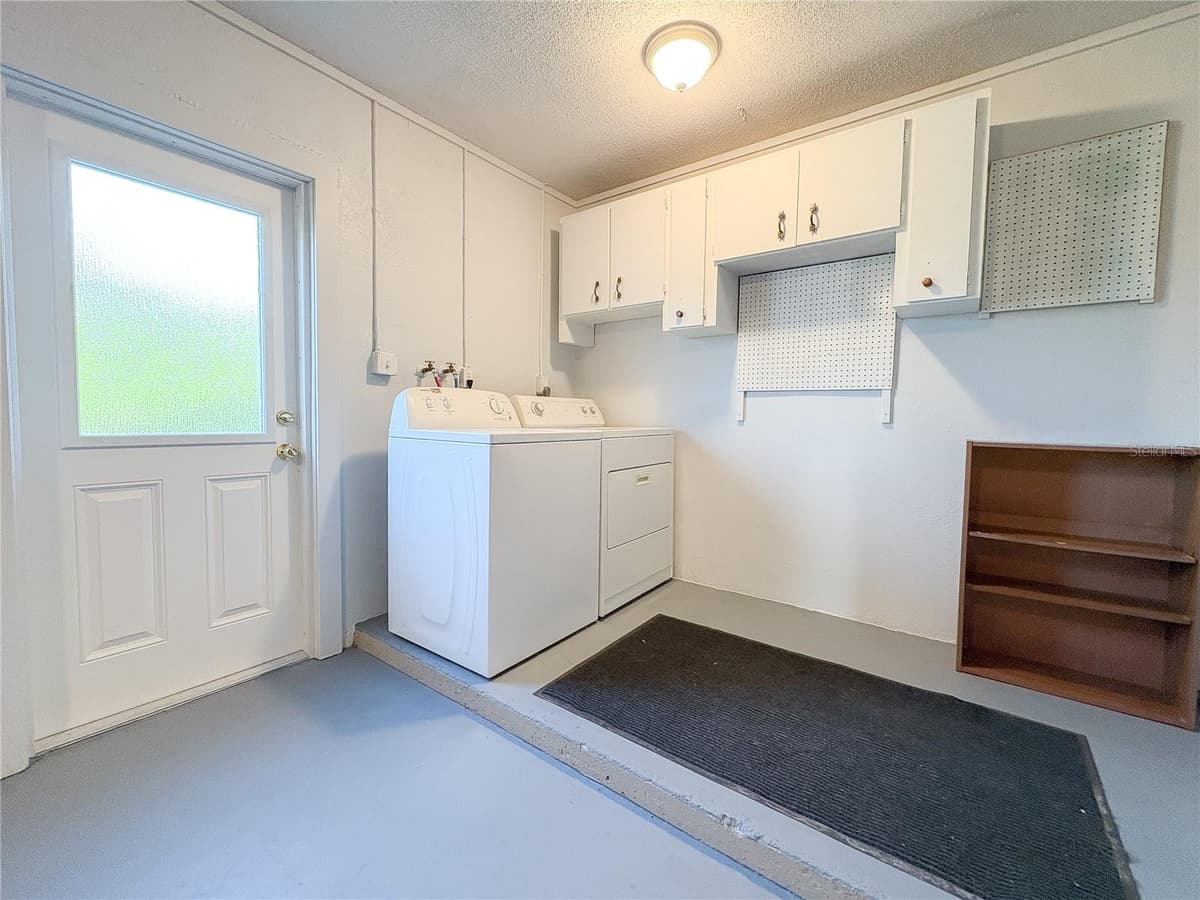 389 MILLPORT STREET — photo 24 of 29