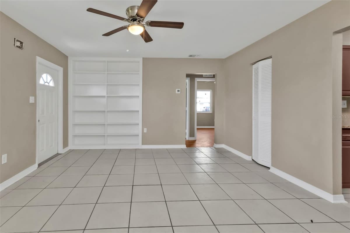 21242 COULTON AVENUE — photo 5 of 23