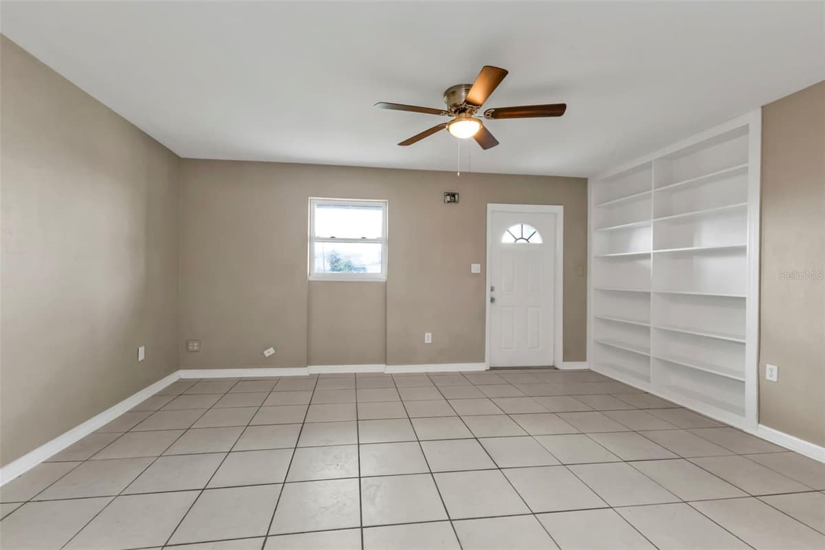 21242 COULTON AVENUE — photo 6 of 23
