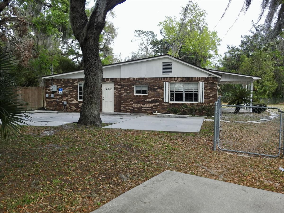 5107 COUNTY ROAD 163 — photo 3 of 39