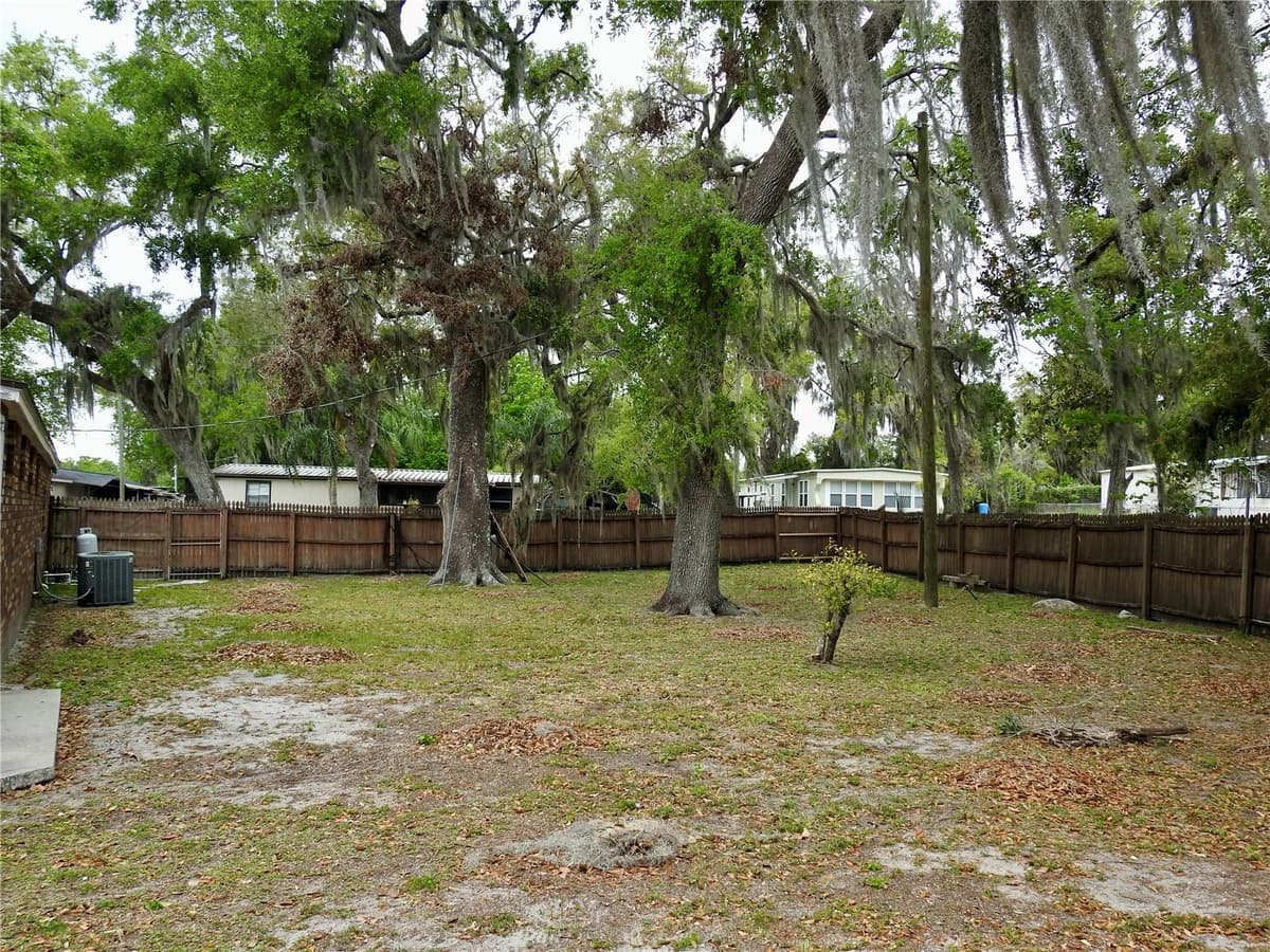 5107 COUNTY ROAD 163 — photo 7 of 39